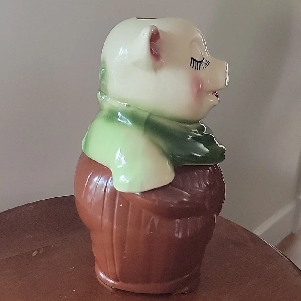 Vintage cookie jar